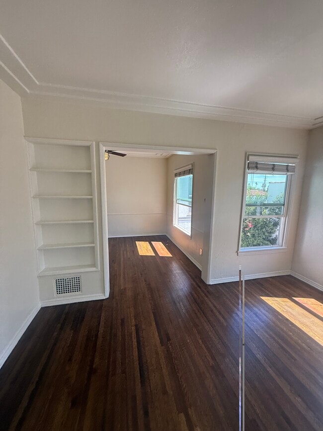 Living Room - 1332 S Cloverdale Ave Unit 1332