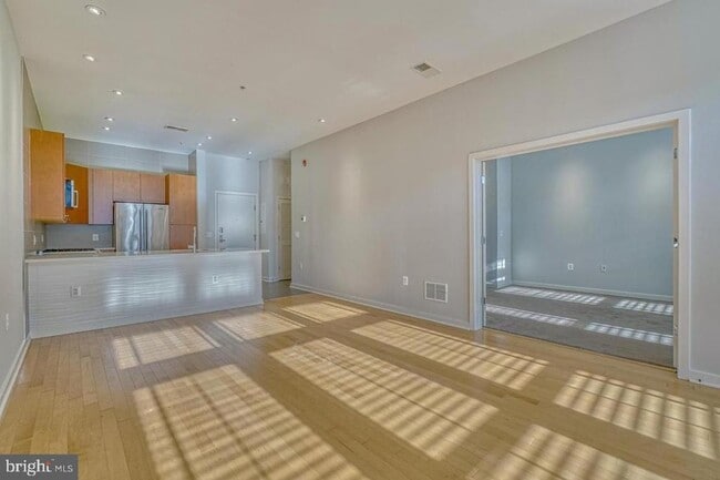 Building Photo - 1209 N Charles St Unit 309