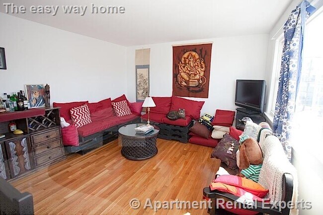 Photo - 22 Murdock St Unit #2