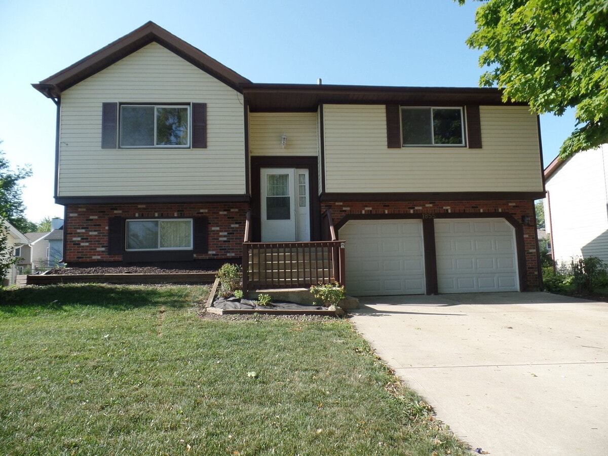 Photo - 1855 Wright Ln