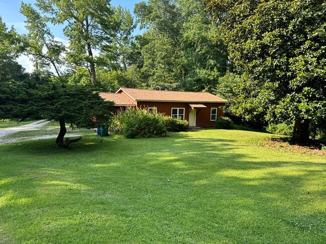 Building Photo - 5066 Rockbridge Rd SW Rental