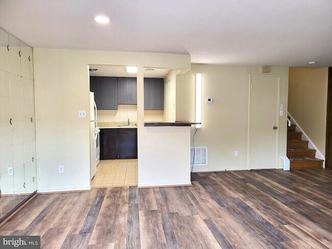 Photo - 9668 Brassie Way