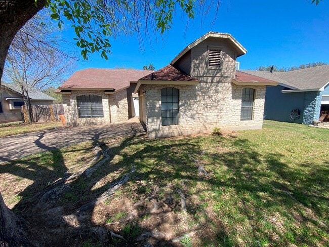 Photo - 1002 Great Britain Blvd