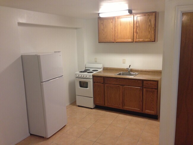 Photo - 1447 State Ave Unidad 6