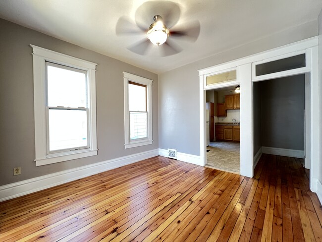 Photo - 287 Cardiff St