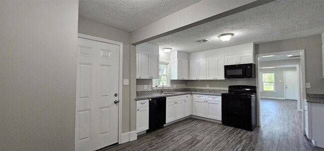 Photo - 215 San Jacinto St