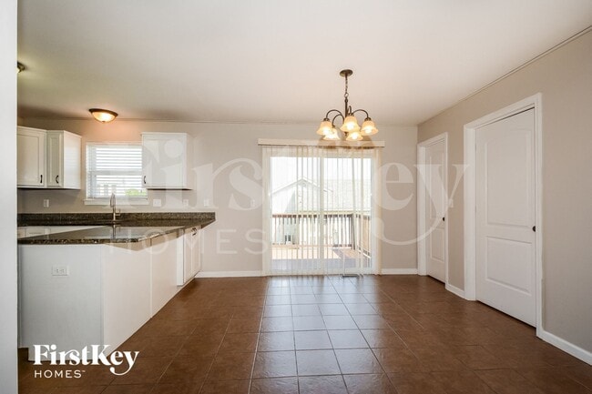 400 Rhonda Dr