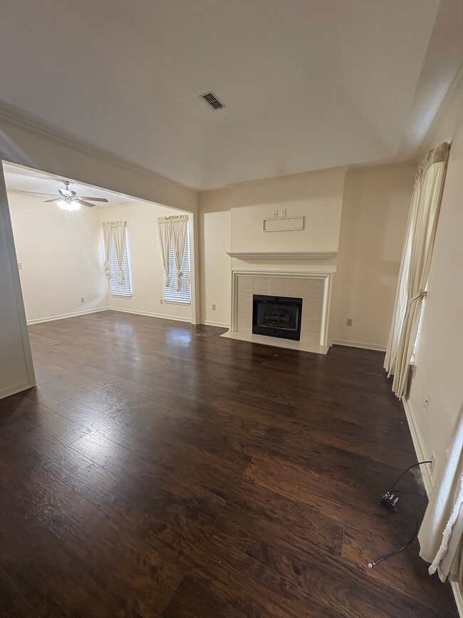 2041 Station Ct