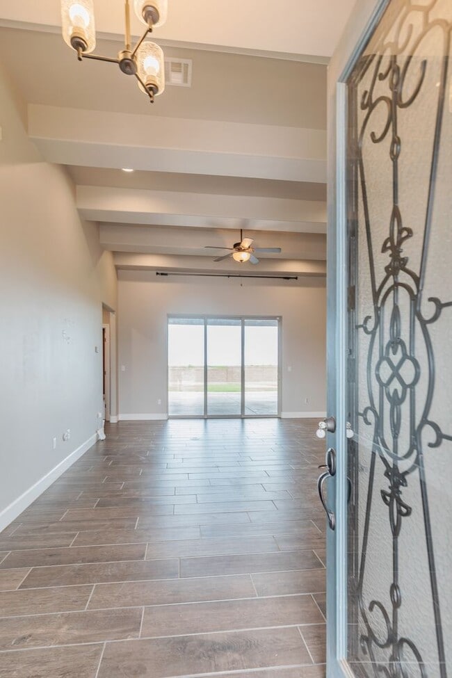 Photo - 5 Bedroom Home with a Pool!!!