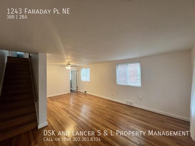Photo - 1243 Faraday Pl NE