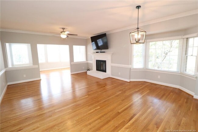 Photo - 7915 Footman Way