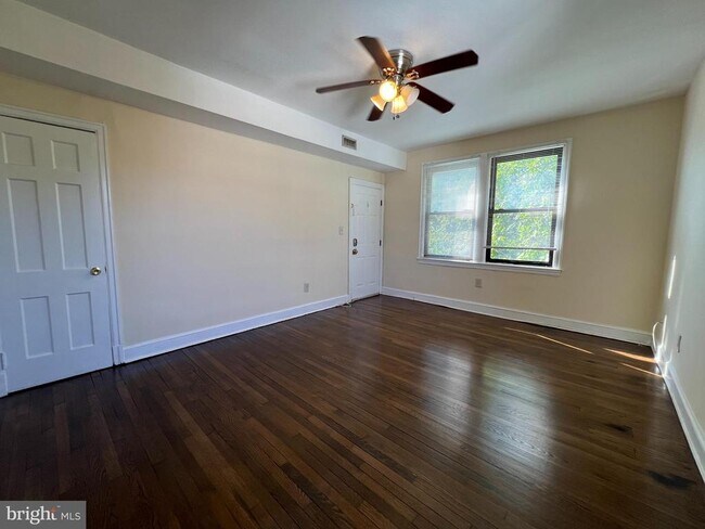 Photo - 5601 Colorado Ave NW Unidad 6