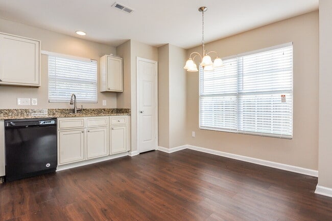 Photo - 3715 Horseshoe Farm St