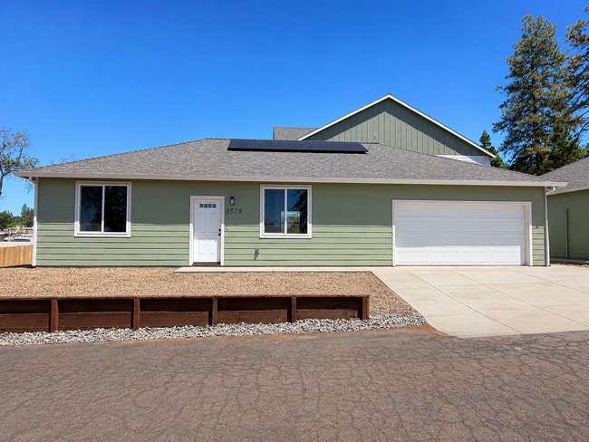 Building Photo - 5579-5581 Linrich Ln