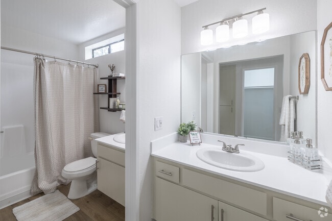 2BR, 2BA - 997SF - Second Bathroom