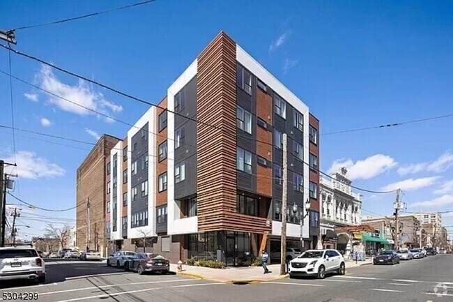 Building Photo - 6401 Park Ave Unit 402 Rental