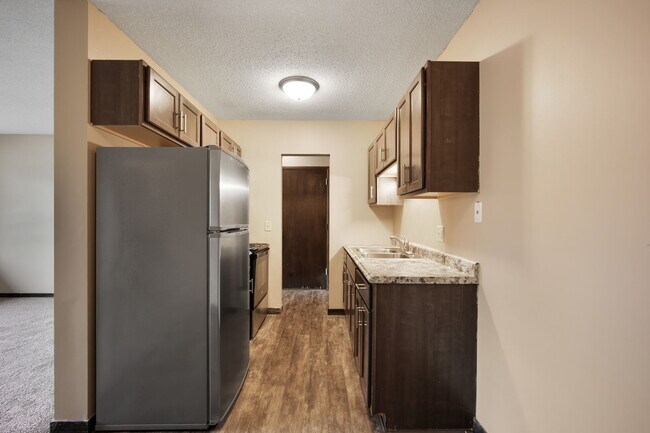 Remodeled Kitchen - Wexford Commons Apartments
