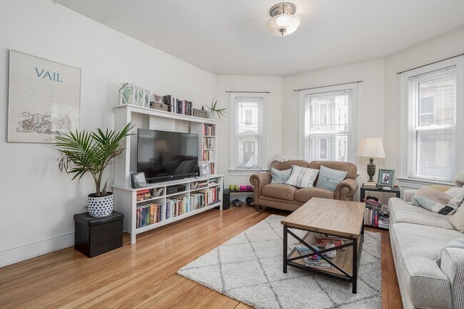 Photo - 17 Athens St Unit 1