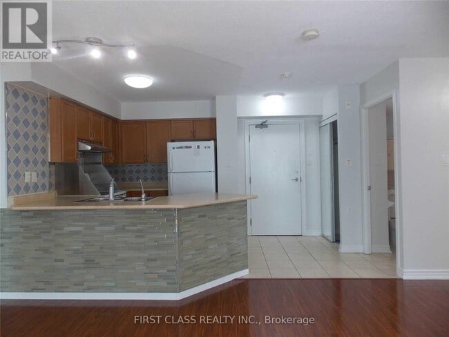 Photo - 920 Sheppard Ave W Unit 308