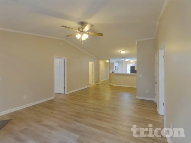 110 Lockleven Dr