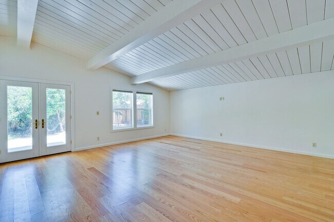 2719 Greer Rd