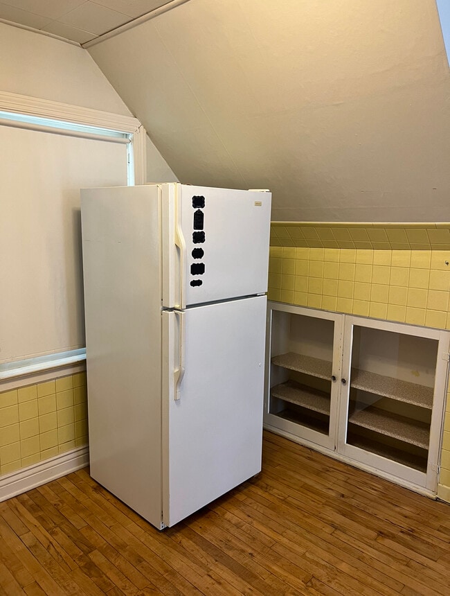 Photo - 2820 N Newcastle Ave Unit 2