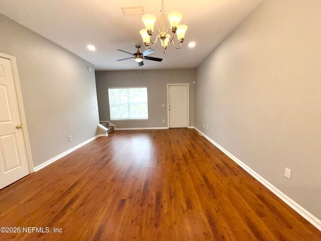 Photo - 621 Southbranch Dr