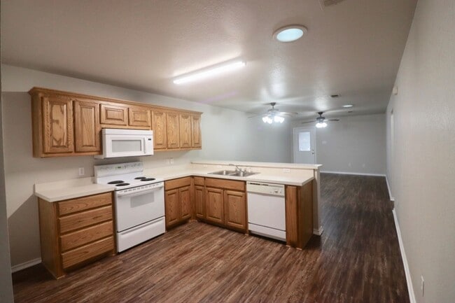 Photo - 1124 W Spring St