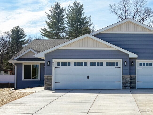 Building Photo - 844 Glacier Dr Rental
