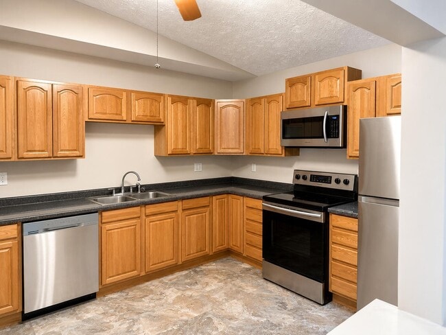 1433 Captains Walk