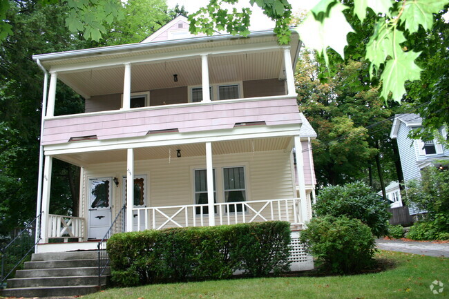 Building Photo - 306 Prospect St Unit 2 Rental