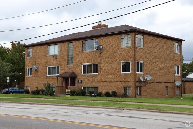 Building Photo - 4145 Ridge Road Unit 04 Rental