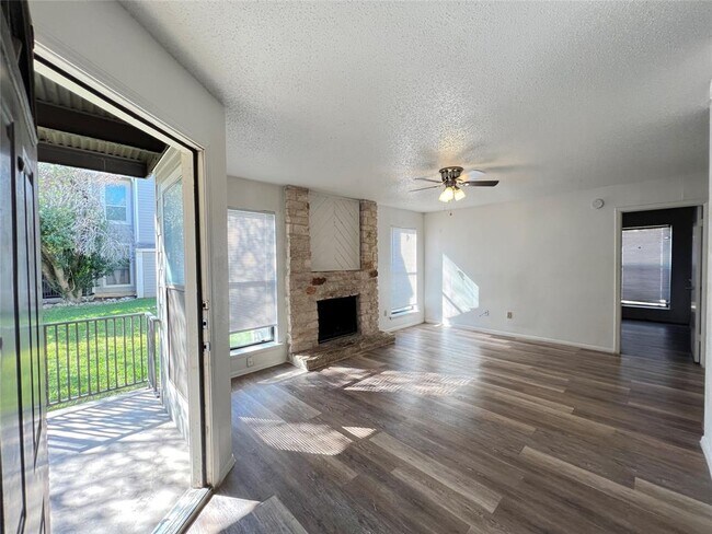 10616 Mellow Meadow Dr Unidad 27A