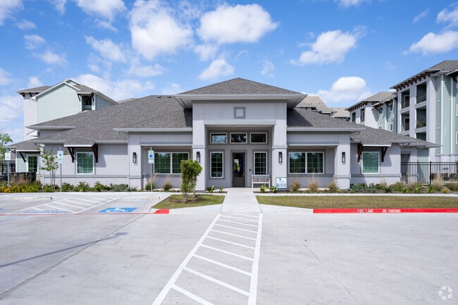 Leasing Office - Lalita Senior Living