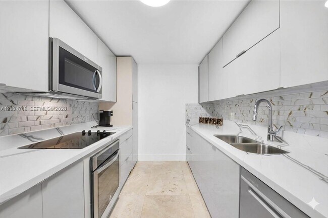 Photo - 500 NE 29th St Unit 604