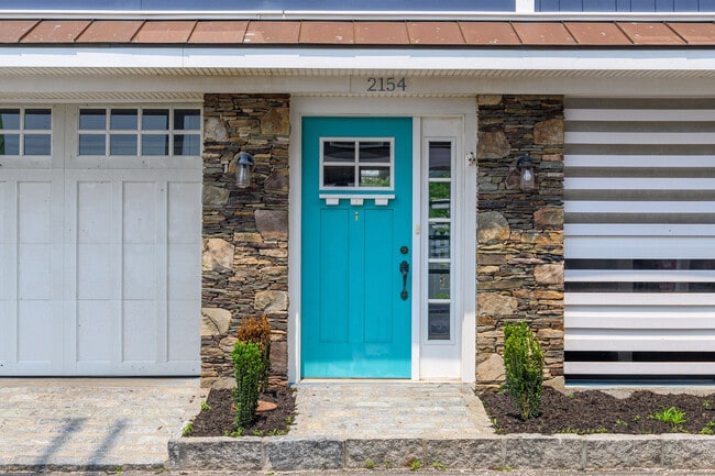 Photo - 2154 Fairfield Beach Rd