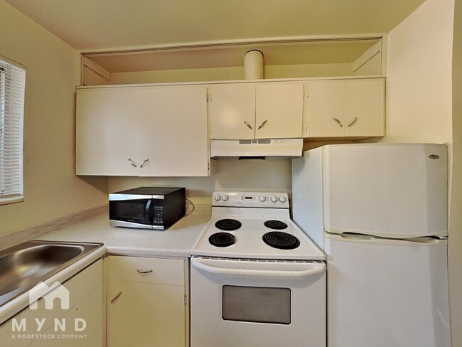 Photo - 229 Claremont St