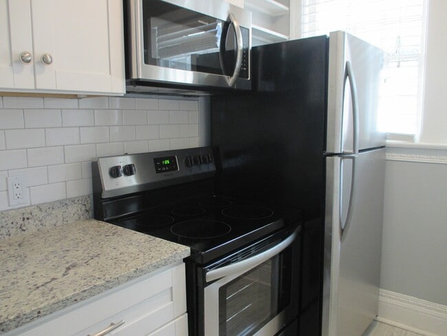 Photo - 2047 Forbes St Unit 03
