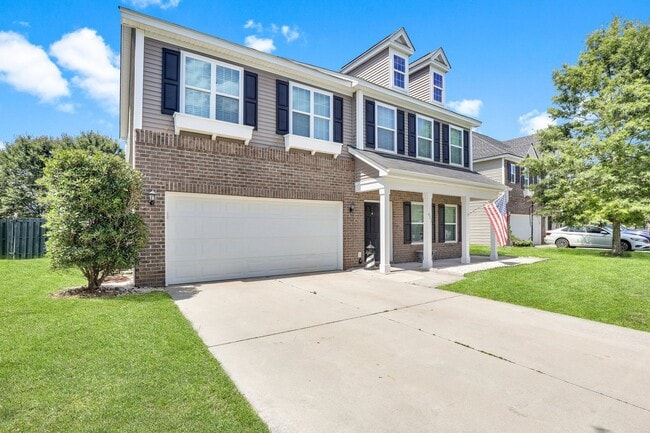 Photo - 5-Bedroom Buckhead East Home with Modern Kitchen & Large Fenced Yard