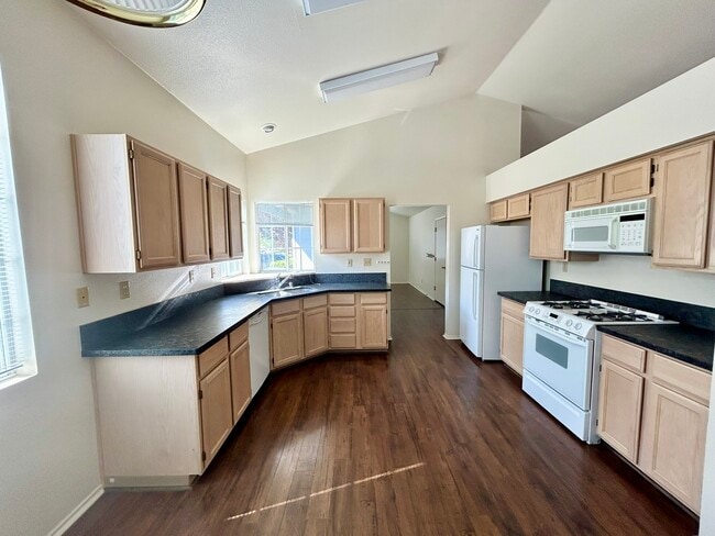 Photo - 1779 Birch Ct