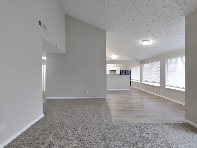 Photo - 10919 Almond Grove