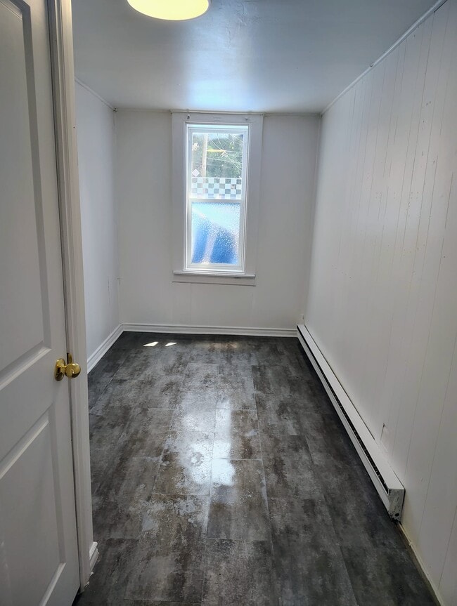 Photo - 494 Somerset St W Unit 1/2 B