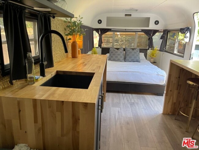 Photo - 272 N Topanga Canyon Blvd