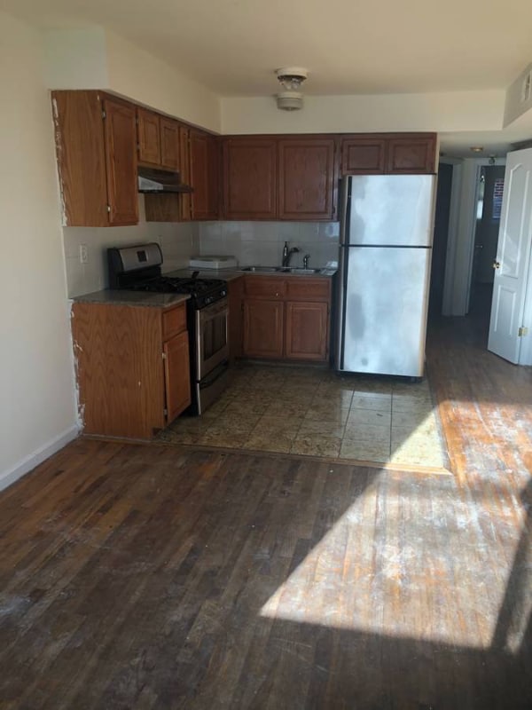 Photo - 37-39-3769 69th St