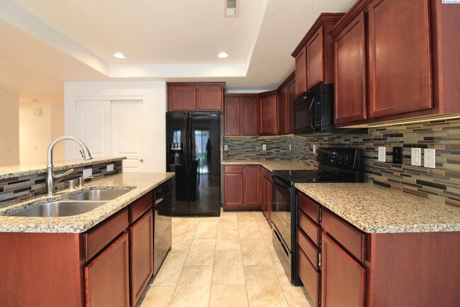 Photo - 3 bed/2 bath South Richland Rambler