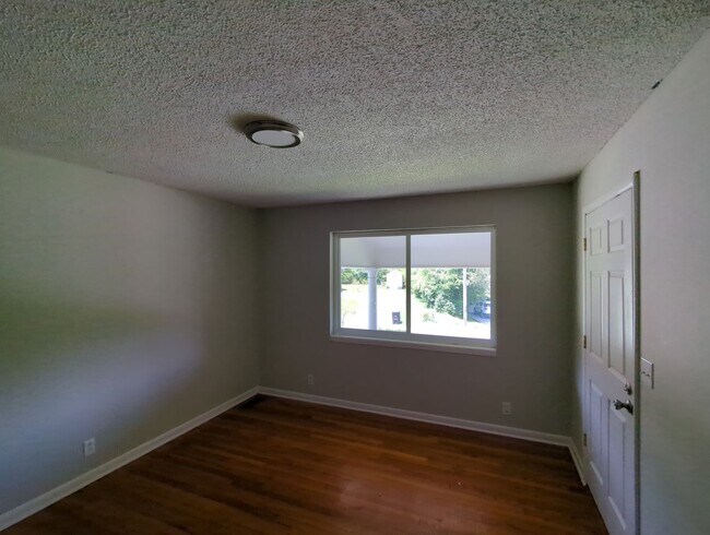 Photo - 124 Callan Dr Unit 124 Callan Dr Apt B