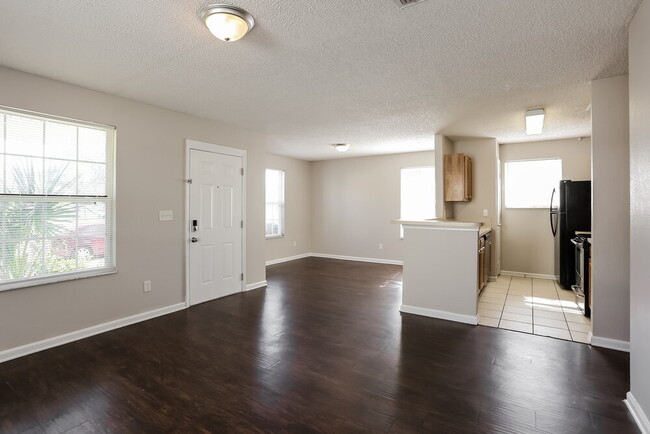 Photo - 3668 Wood Creek Ln