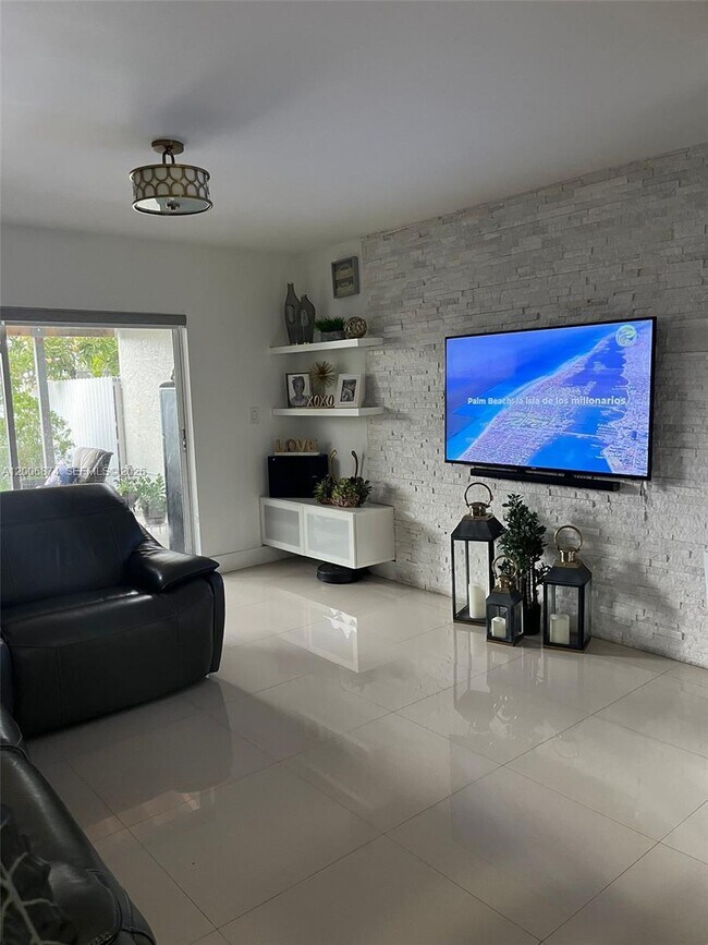 Photo - 1155 NW 123rd Ct