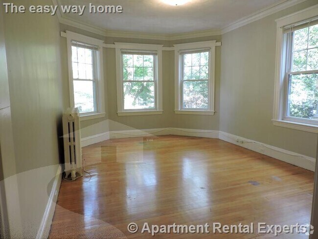 Building Photo - 8 Forest St Unit #3A Rental