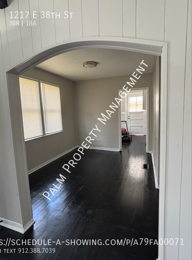 Photo - 1217 E 38th St
